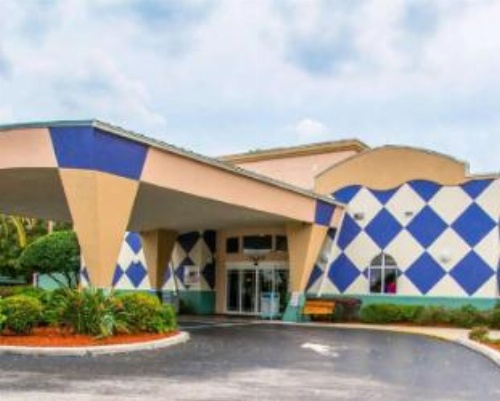 Clarion Suites Maingate image 11